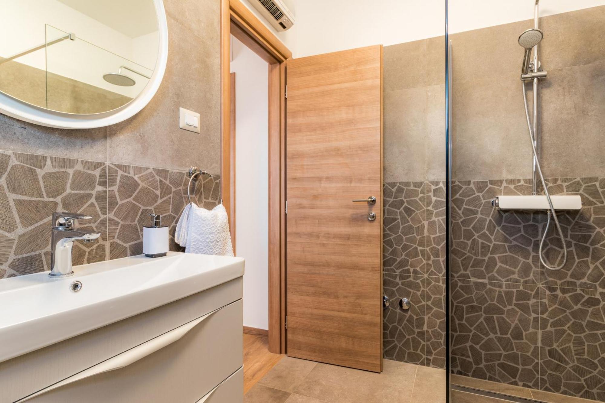 Villa Roma Near Pula For 6 People With Private Pool Jadreški 외부 사진
