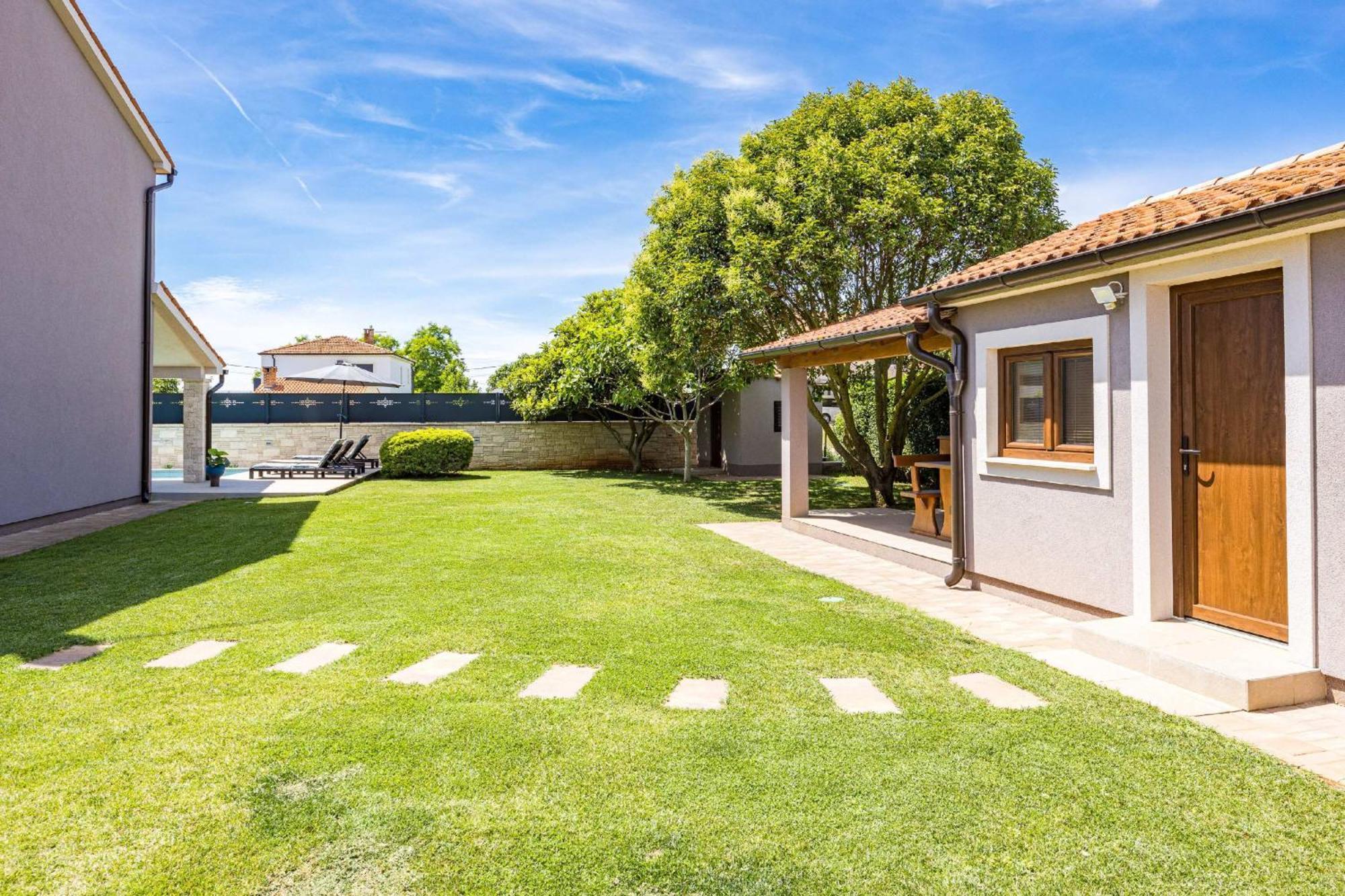 Villa Roma Near Pula For 6 People With Private Pool Jadreški 외부 사진