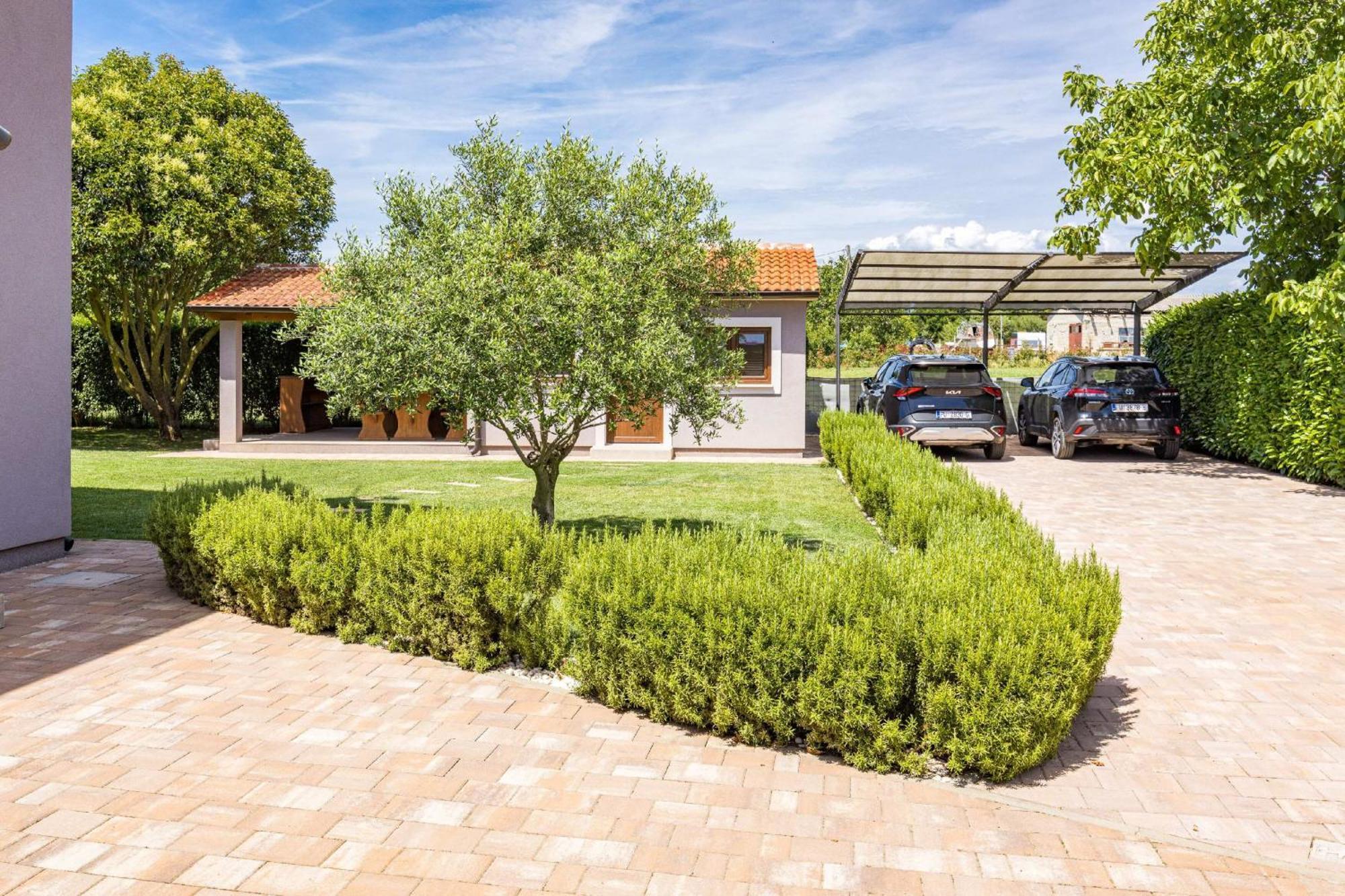 Villa Roma Near Pula For 6 People With Private Pool Jadreški 외부 사진
