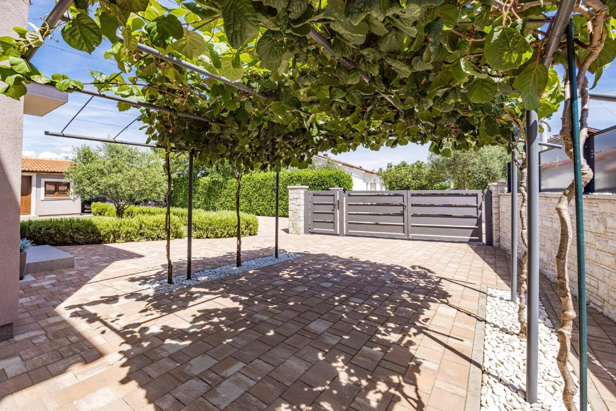 Villa Roma Near Pula For 6 People With Private Pool Jadreški 외부 사진
